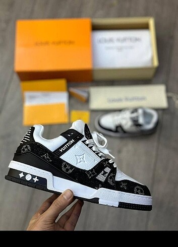 Louis Vuitton Trainer Sneaker Black 40/44 no arası Kutulu Serti