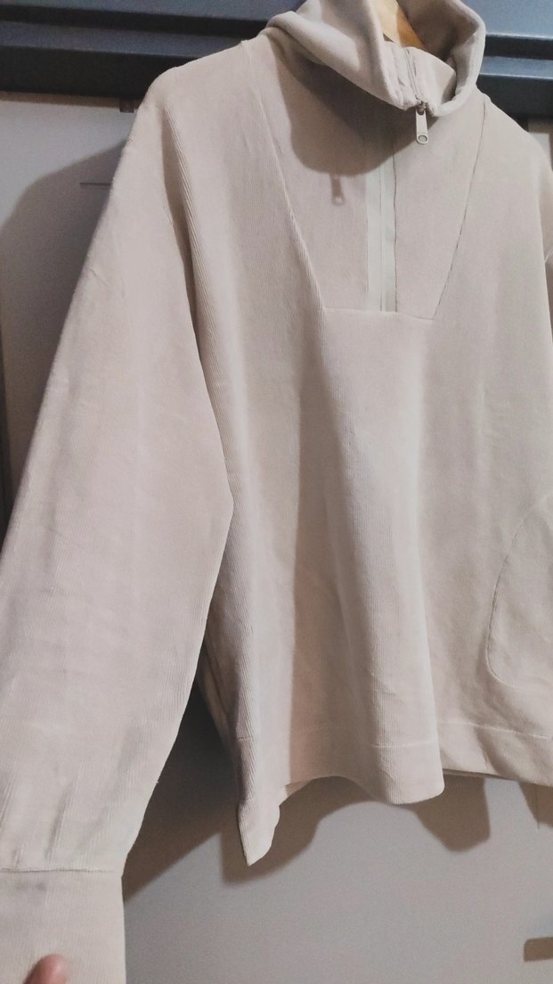 Bej Yüksek Yakalı Kadın Sweatshirt - Görsel 3