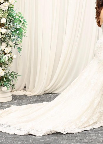 Dantel Kasnak İşlemeli Taşlı Balık Model Gelinlik - Görsel 4