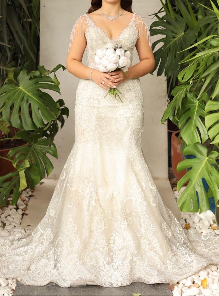 Dantel Kasnak İşlemeli Taşlı Balık Model Gelinlik - Görsel 2