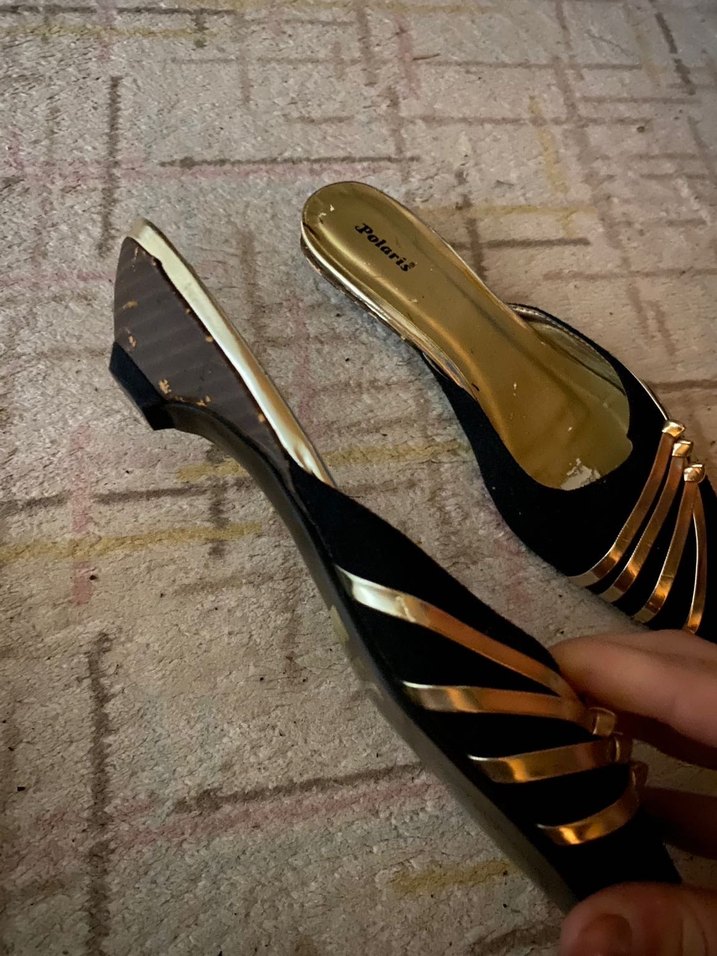 Altın Renkli Tokalı Stiletto Terlik - Görsel 2