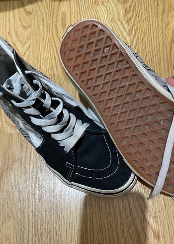 Gri Yılan Desenli Bağcıklı Kadın Spor Ayakkabı - Görsel 5