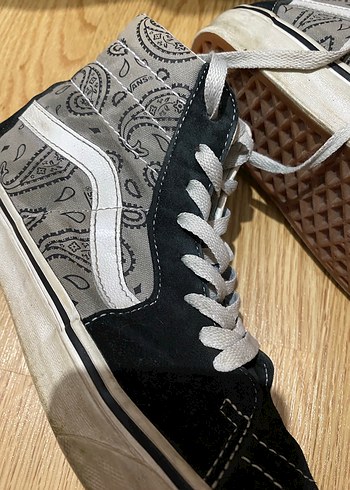 Gri Yılan Desenli Bağcıklı Kadın Spor Ayakkabı - Görsel 2