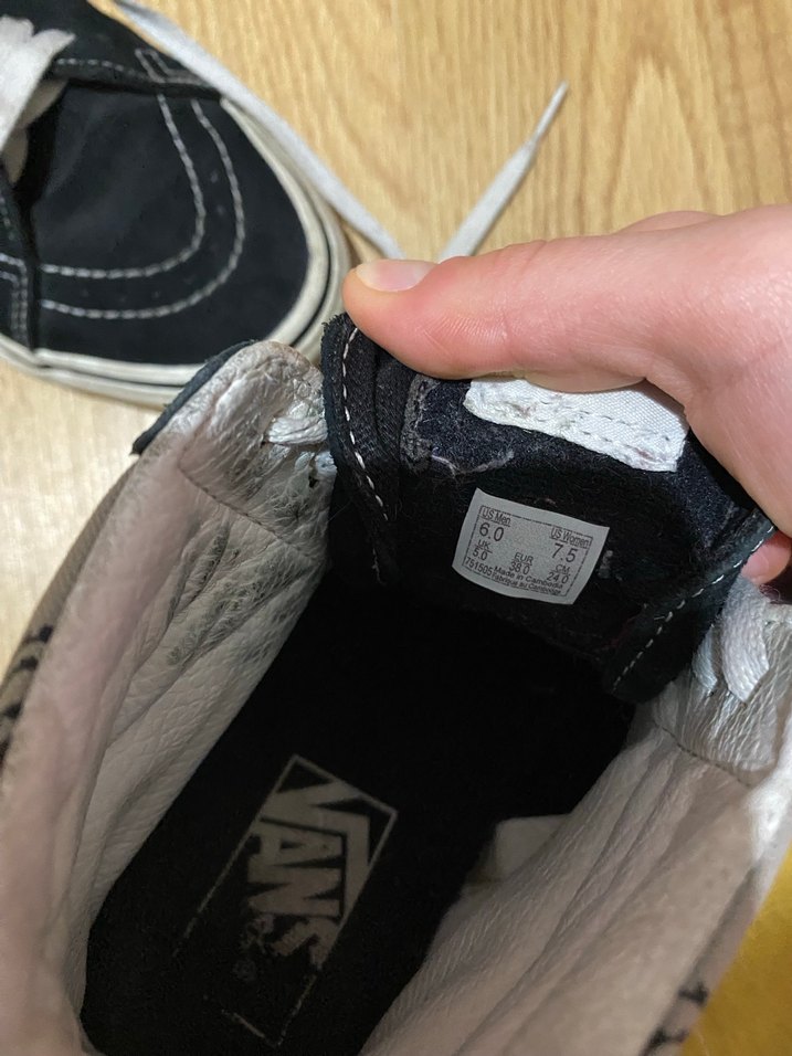 Gri Yılan Desenli Bağcıklı Kadın Spor Ayakkabı - Görsel 4