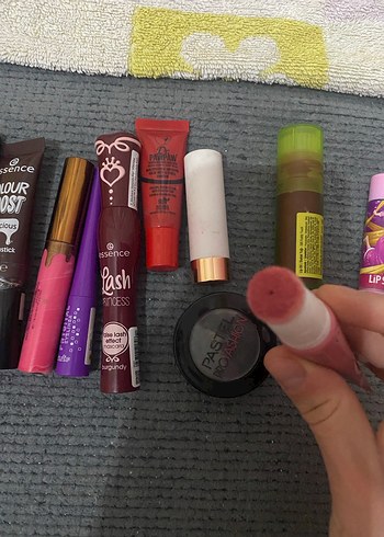 Çeşitli Makyaj Ürünleri Seti - Görsel 7