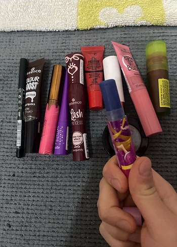 Çeşitli Makyaj Ürünleri Seti - Görsel 8