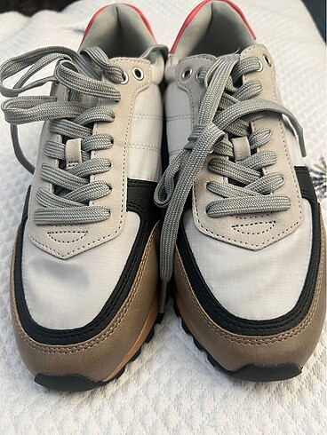 39 Beden Bej sneakers