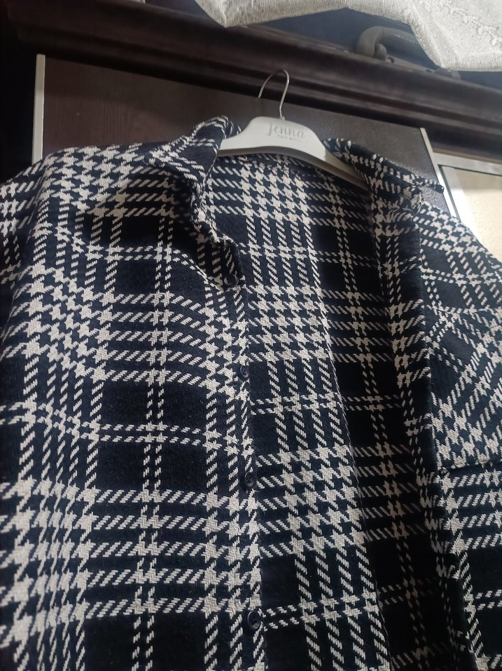 Düğmeli Gri Ekose Kadın Gömlek - Görsel 3