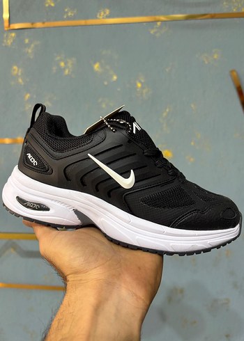 Nike Kadın Siyah Elastik Spor Ayakkabı