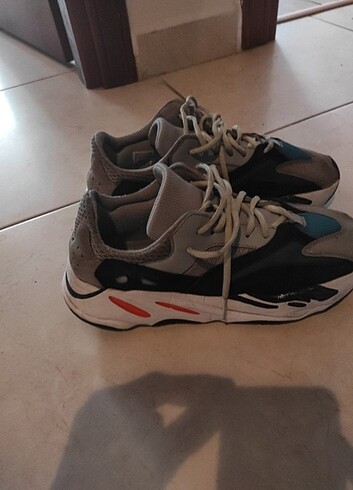 Yeezzy adidas