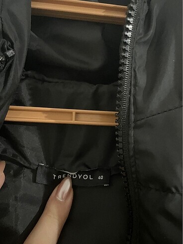 Trendyol & Milla Şapkalı mont