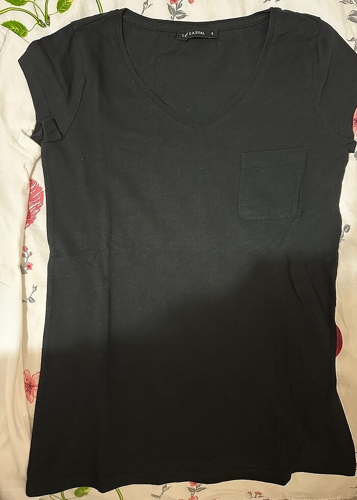 Siyah beyaz tshirt - Görsel 3