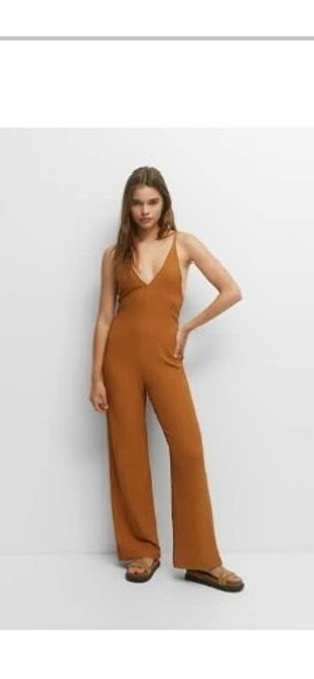 PULL AND BEAR TULUM