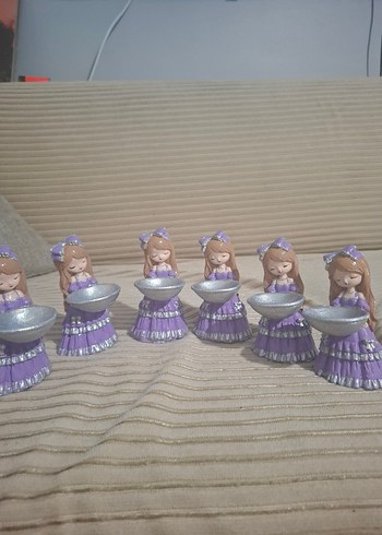 sunumcu kızlar - Görsel 3