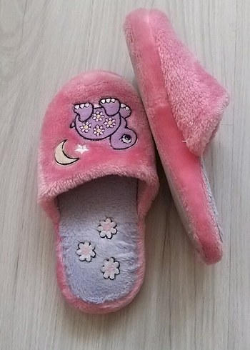 Diğer Nakışlı Pembe Kadın Peluş Terlik