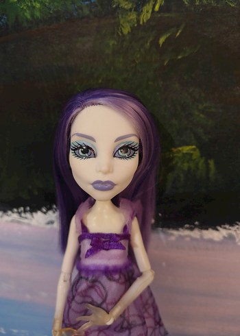 Beden Monster High Dead Tired Spectra