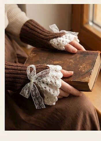 Dantel Detaylı Kahverengi Örgü Eldiven - Görsel 7