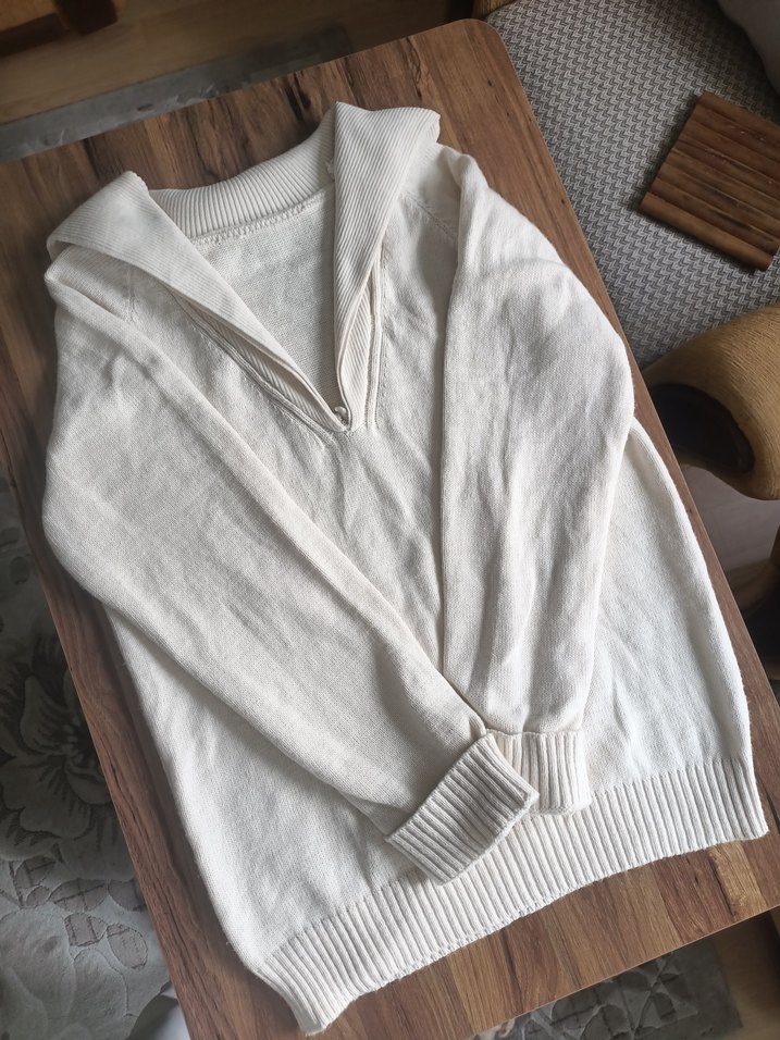 V Yaka Bej Kadın Triko Kazak - Görsel 4