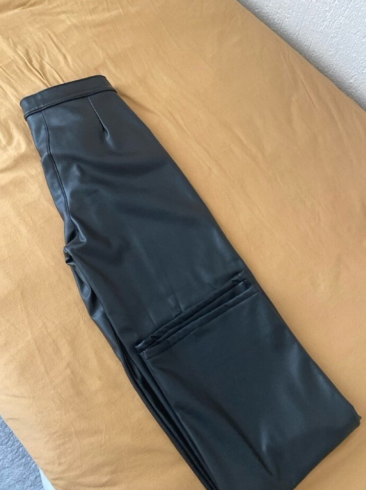 Kadın Siyah Deri Midi Pantolon - Görsel 2
