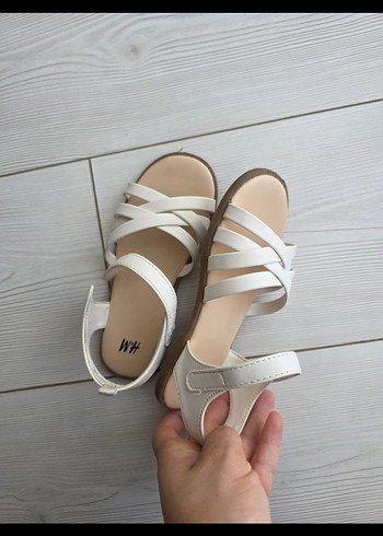 Kız Çocuk Beyaz Lastikli Sandalet - Görsel 2