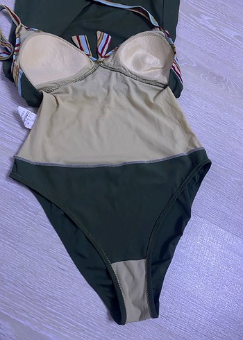 Çizgili Üstü Bağlamalı Plaj Elbisesi - Görsel 9