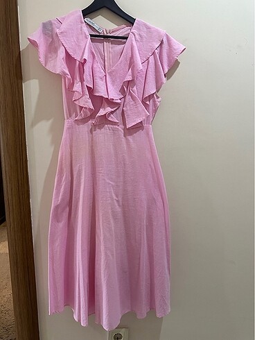 Pembe keten elbise