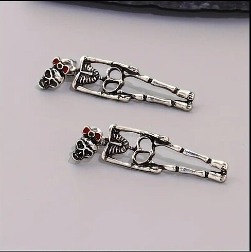 Diğer İskelet Silver Küpe