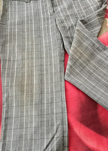 40 Beden Gri Pilili Kadın Kumaş Pantolon