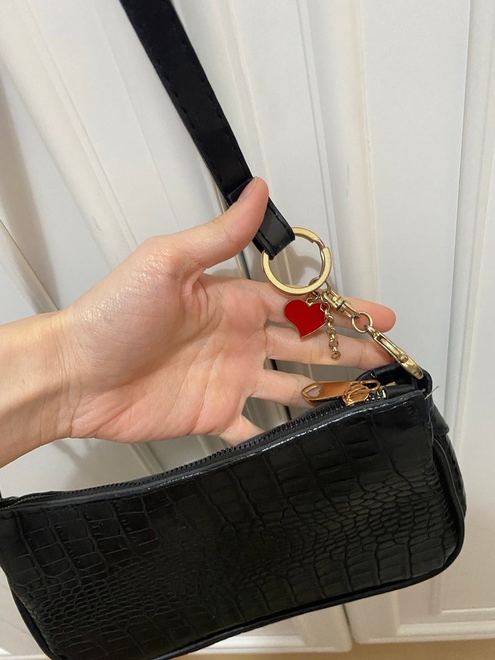 Klasik Siyah Yılan Desenli Deri Kadın Çantası - Görsel 2