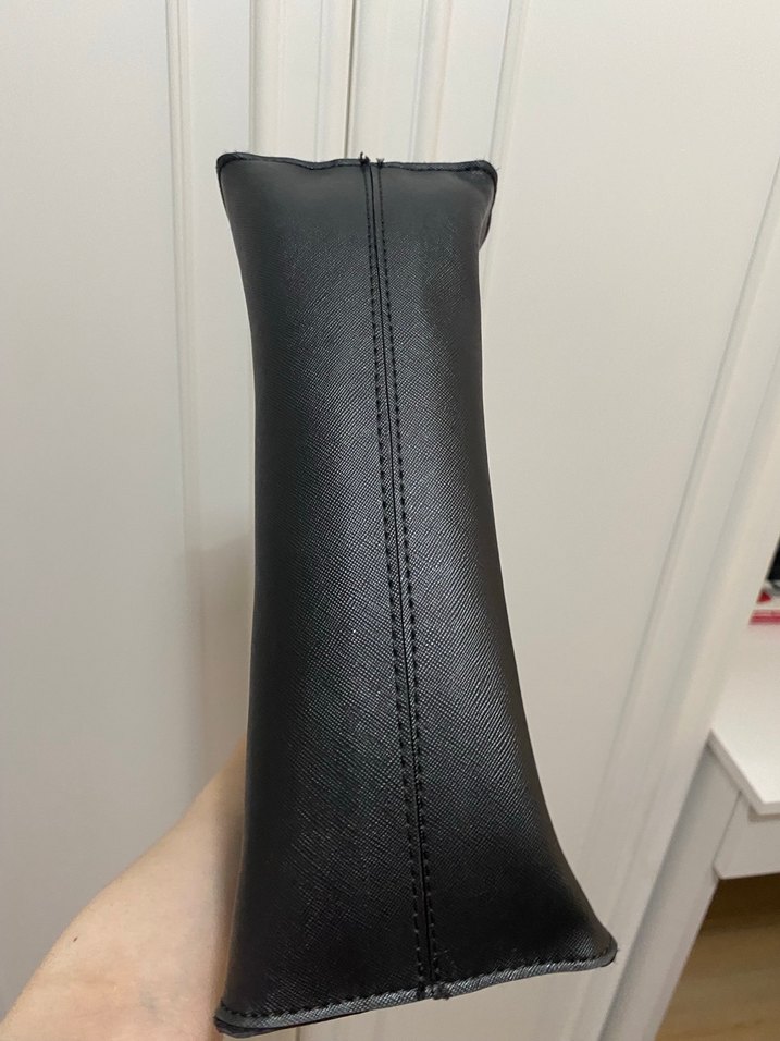 Siyah Parlak Deri Kadın Çanta - Görsel 3