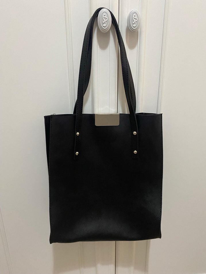 Siyah Parlak Deri Kadın Çanta - Görsel 2