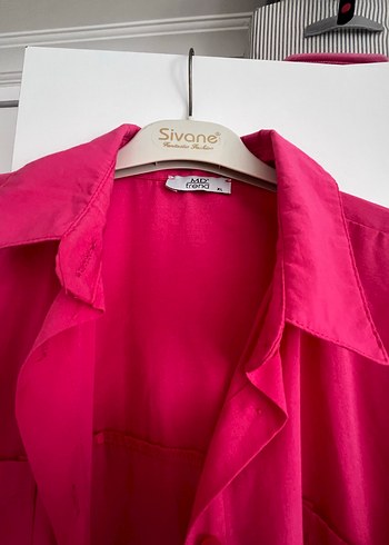 Pembe Düğmeli Keten Gömlek - Görsel 2