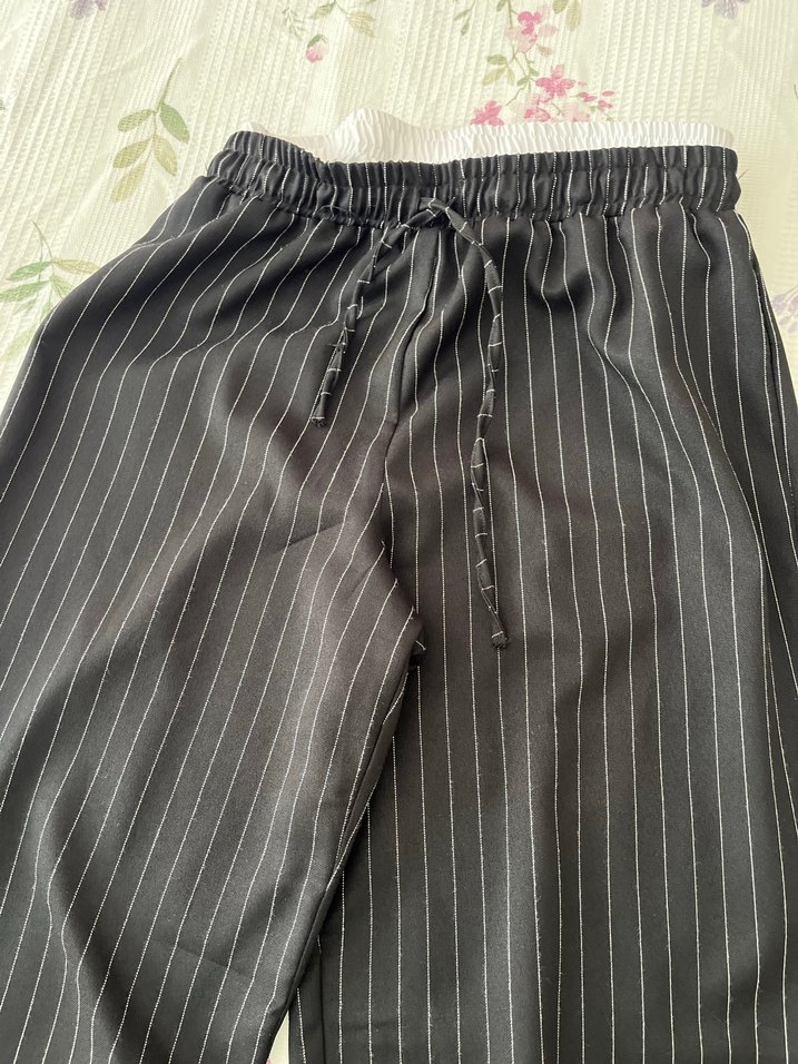 Gri Çizgili Rahat Kesim Kadın Pantolon - Görsel 4