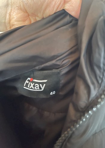 Kadın Gri Kapitone Fermuarlı Yelek - Görsel 3