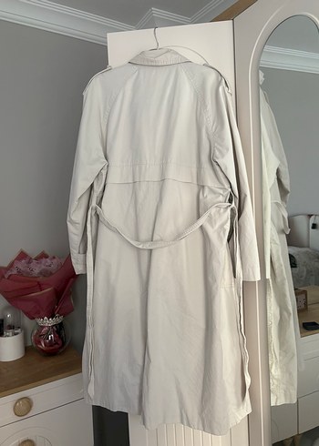 Bershka Bej Uzun Düğmeli Kadın Trençkot