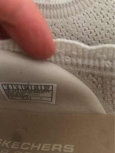 38 Beden ten rengi Renk Orijinal etiketli skechers