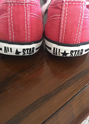 36 Beden kırmızı Renk Kırmızı converse