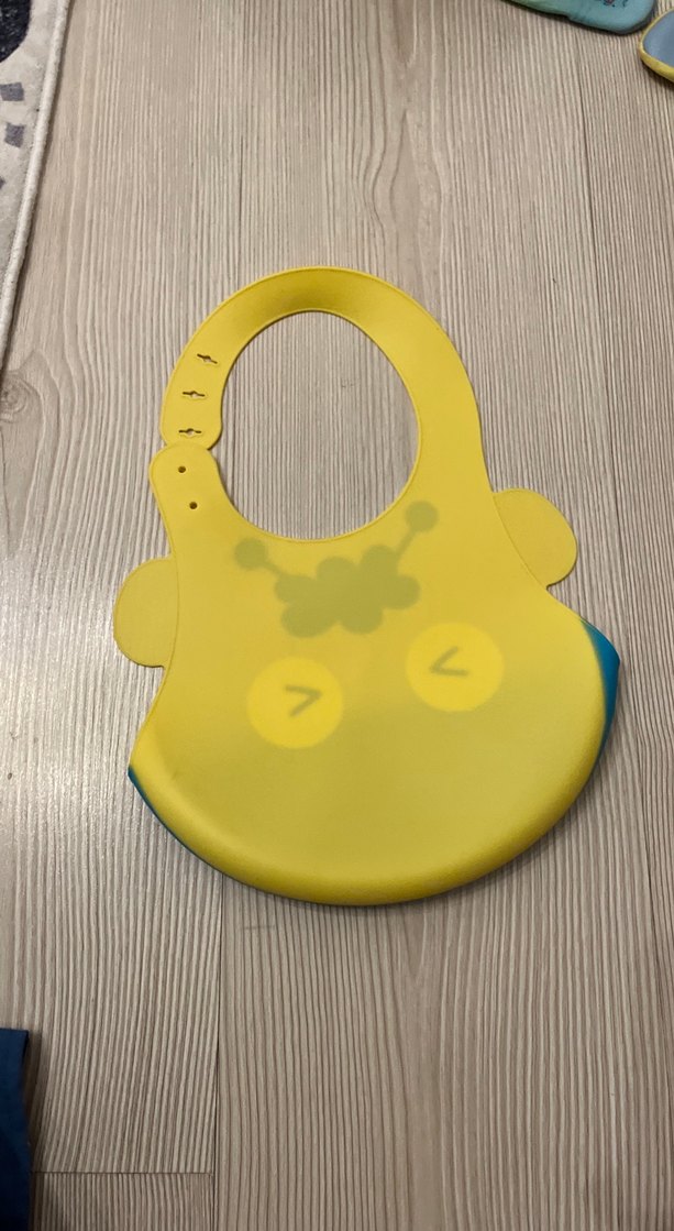 Silikon Bebek Önlüğü - Görsel 2