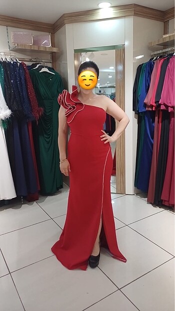 Kırmızı abiye