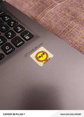 Beden Renk ASUS Laptop