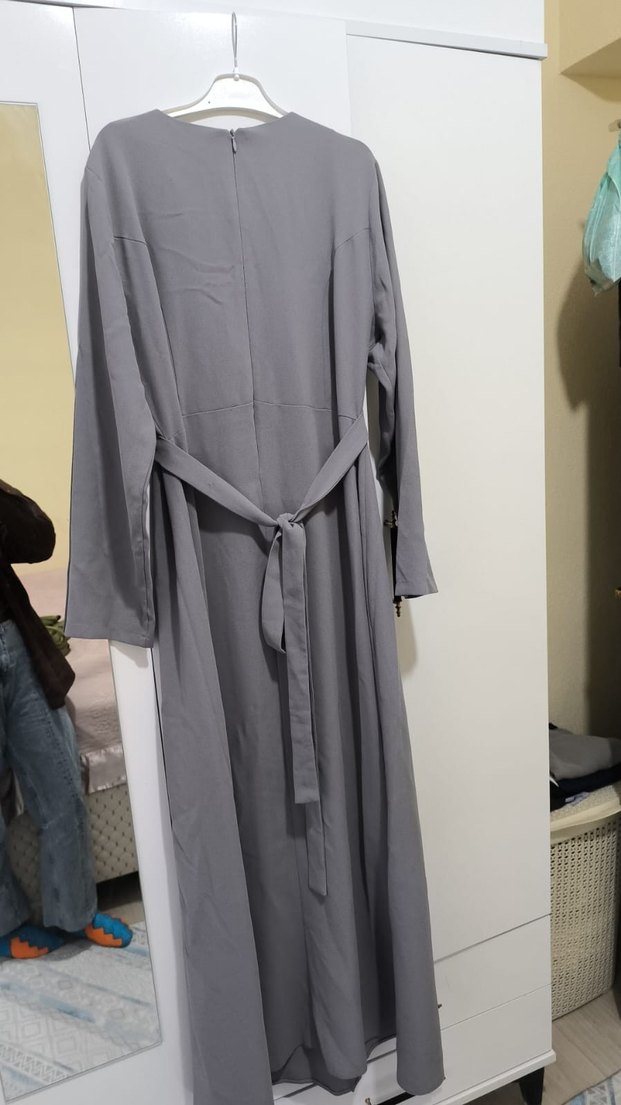 Gri Uzun Drapeli Kadın Abiye Elbise - Görsel 2