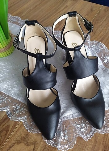 Topuklu ayakkabı - Görsel 5