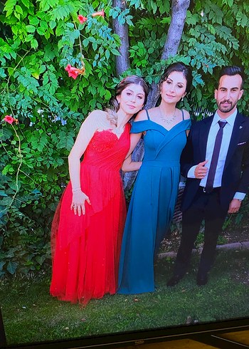 Zümrüt yeşili abiye - Görsel 3