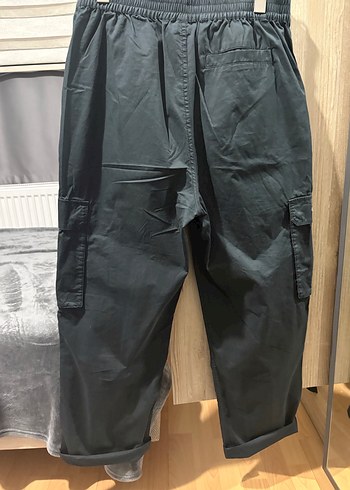 Converse Siyah Bol Kesim Kemerli kadın kargo pantolon