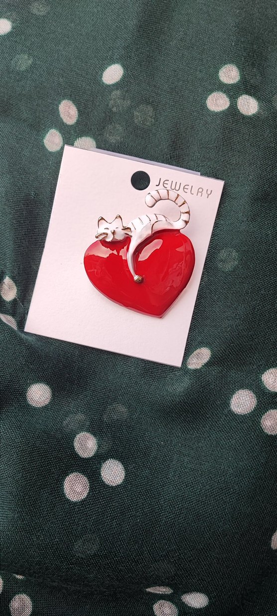 Kırmızı Parlak Kalp ve Kedi Broş - Görsel 5