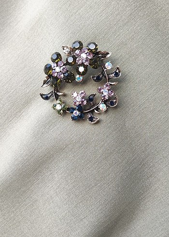 Payetli Çok Renkli Kadın Broş - Görsel 2
