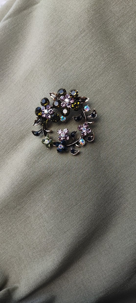Payetli Çok Renkli Kadın Broş - Görsel 5
