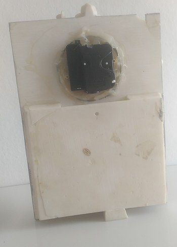 Beyaz ve Pastel Renkli Masa Saati - Görsel 6