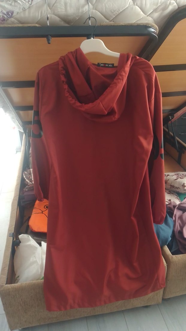 Kırmızı Midi Boy Fermuarlı Kadın Yağmurluk - Görsel 2