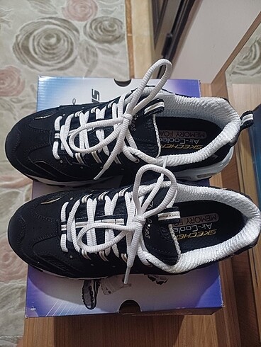 38 Beden Skechers D?lites Spor Ayakkabı SIFIR
